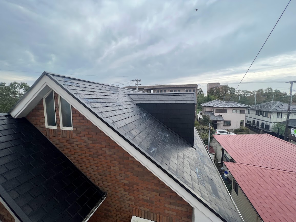 新築屋根（ルーガ）